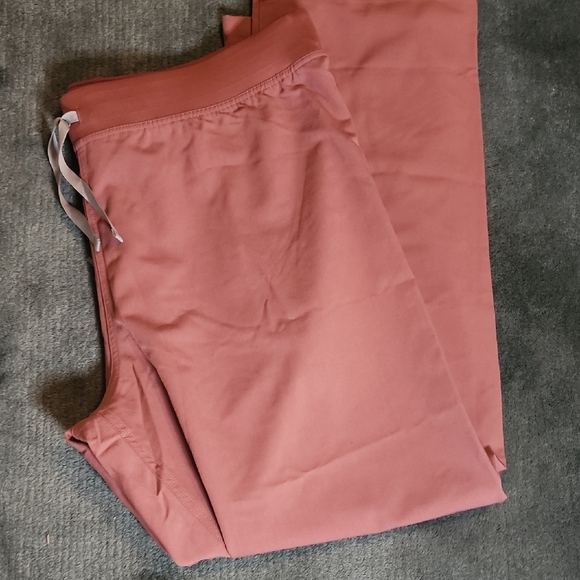 Figs Po 2652 Scrubs in Mauve Size XXL - Picture 1 of 4